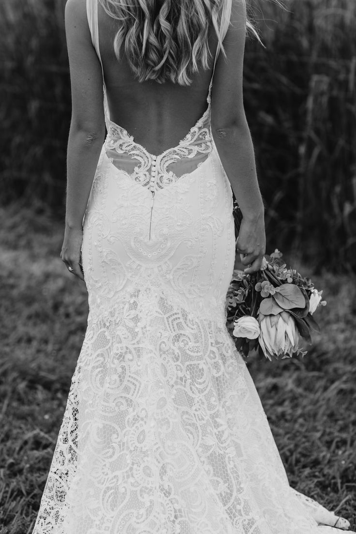 34 Stunning Open Back Wedding Dresses That Wow | WeddingInclude