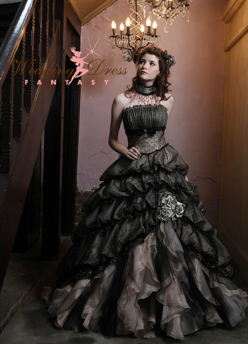 18 Non-traditional Black Gothic Wedding Dresses to Love ...