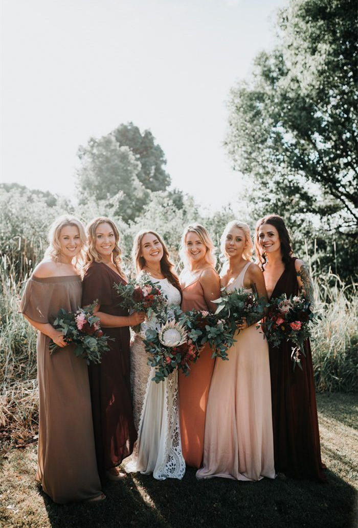 29 Mismatched Bridesmaid Dresses Your Girls Can’t Say No to ...